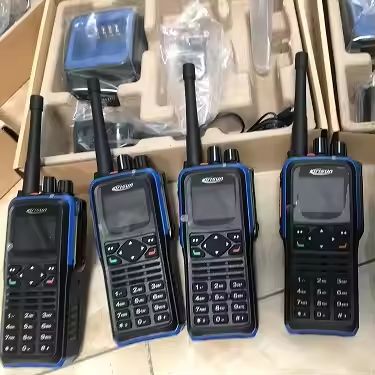 Mua Kirisun DP810 DMR Digital Handheld Two-way Radio with 2000-2500mah Battery 5W Output and 1024 Channels sản xuất trực tuyến