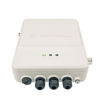 SLR1000 CP/LCP Cluster ngoài trời tiêu thụ năng lượng thấp Knapsack kiểu Digital Repeater
